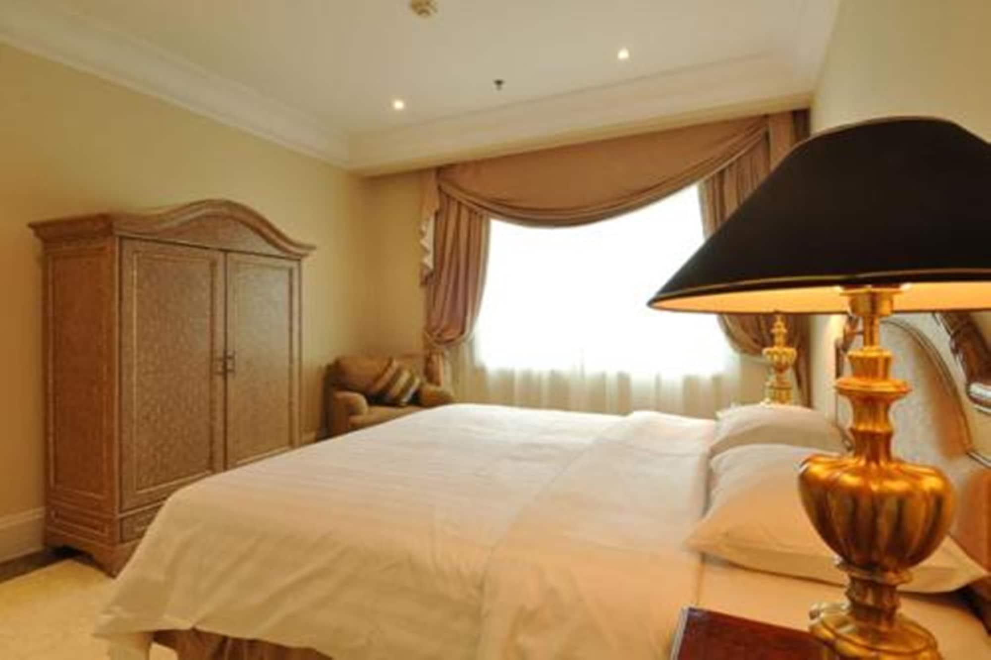 Apartemen Batavia & Serviced *