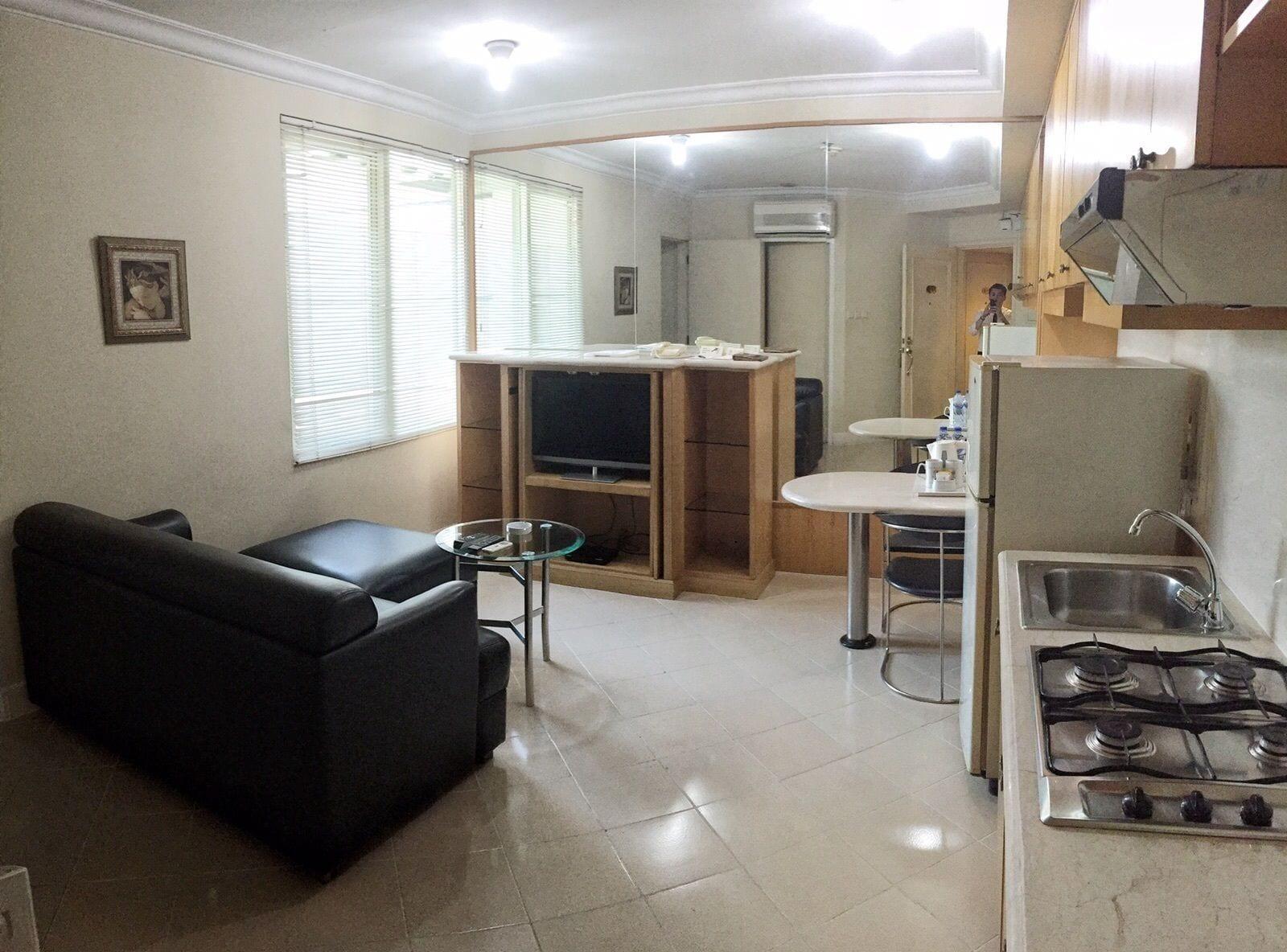 Batavia & Serviced Apartemen *